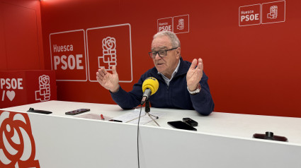 Miguel Gracia durante la rueda de prensa