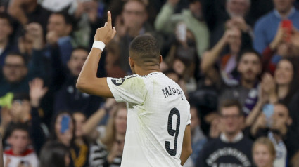 Kylian Mbappé celebra tras marcar el segundo gol de su equipo