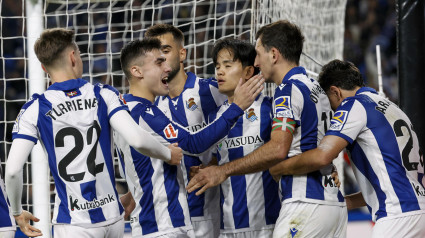 Oyarzabal celebra su gol de penalti contra el Betis.