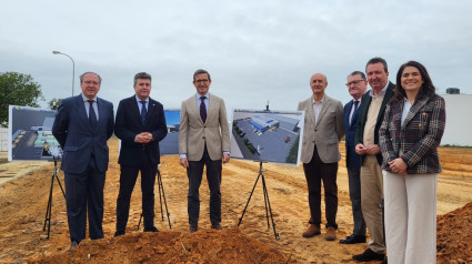 Acto de colocación de la primera piedra de la nueva estación ITV de Lepe (Huelva).

REMITIDA / HANDOUT por JUNTA DE ANDALUCÍA
Fotografía remitida a medios de comunicación exclusivamente para ilustrar la noticia a la que hace referencia la imagen, y citando la procedencia de la imagen en la firma
02/12/2024