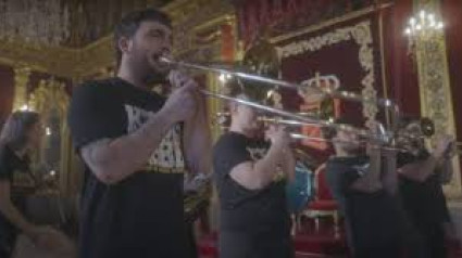 Versión del Himno de Navarra a cargo de la Broken Brothers Brass Band