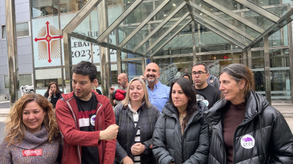 Representantes de la Junta de Personal Docente intervienen ante los medios a las puertas del Gobierno de Cantabria en su tercer día de encierroEUROPA PRESS21/11/2024