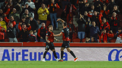 Muriqi celebra tras anotar el gol del empate