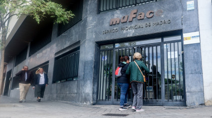 Fachada de un edificio de Muface, en Avenida de Pablo Iglesias, a 11 de octubre de 2024, en Madrid