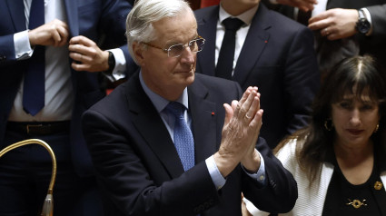 Michel Barnier, primer ministro de Francia, tras la moción de censura