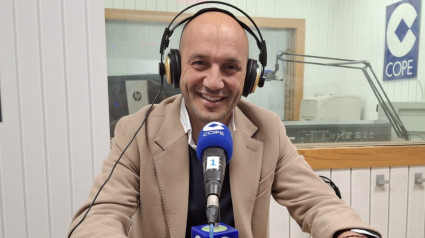 Alejandro Lorenzo, alcalde de O Porriño, en los estudios de COPE