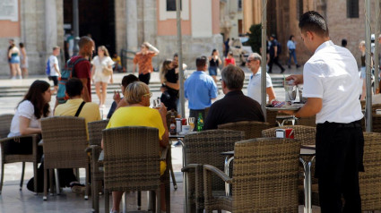 Entrevista Arancha de Saja, Juguetería Lifer. Arantxa Valle, Restaurante el Vasco de Vegueta. Iván, La Tasca de Iván