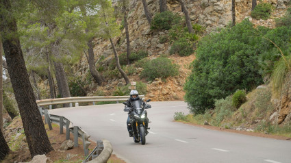 Motociclista, ruta de montaña, MA-10, Serra de Tramuntana, Mallorca, España