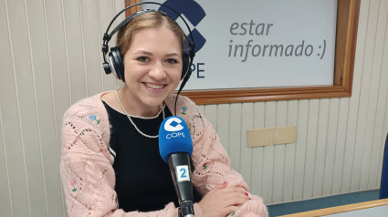 La solista Solomiia Savchuk en los estudios de COPE Ferrol