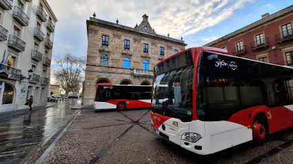 Primeros autobuses del Plan de Renovación de Flota de EMTUSA 2023-2027