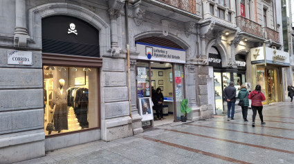 Administración de Loterías número 6 de Gijón, en la calle Corrida