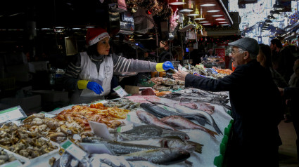 Mercado horas antes de Nochebuena