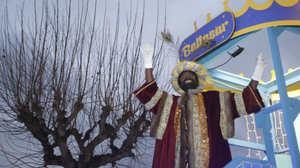 El Rey Baltasar en la cabalgata de Reyes de 2023 en A Coruña