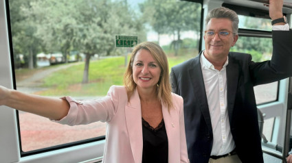 Vicente Martínez Mus y Begoña Carrasco en el Tram