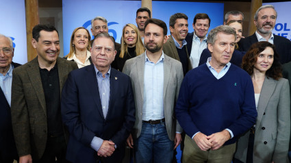 Feijóo y presidentes del PP en Oviedo