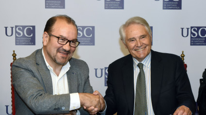 Álvaro Rodríguez Eiras con el rector de la USC