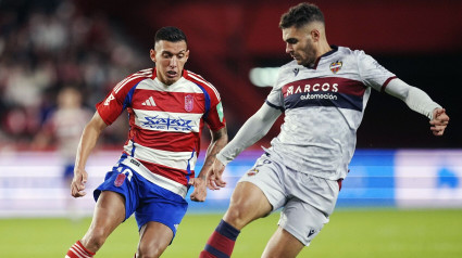 Uzuni en el partido de la primera vuelta frente al Levante