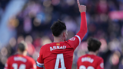 Arnau Martínez celebra tras marcar el 1-0 al Sevilla.