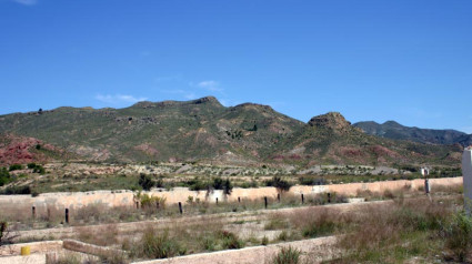 Campo de tiro y maniobras militares abandonado en Carrclaca