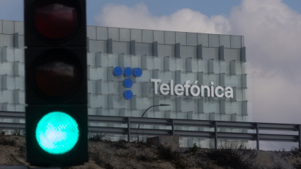 Fachada de la sede de Telefónica