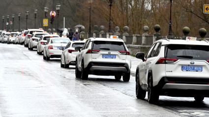 Huelga de taxistas en Burgos por el precio de los seguros