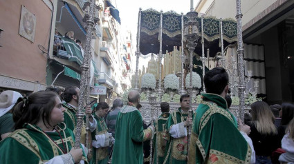 Virgen de la Esperanza por las calles de Jaén.