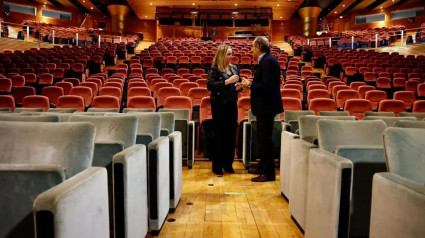 La alcaldesa visita el palacio de congresos