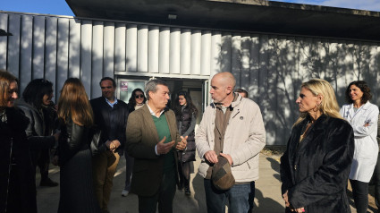 El conseller de Sanidad, Marciano Gómez, visita las obras del centro de salud de Moncofa junto al alcalde, Wenceslao Alós