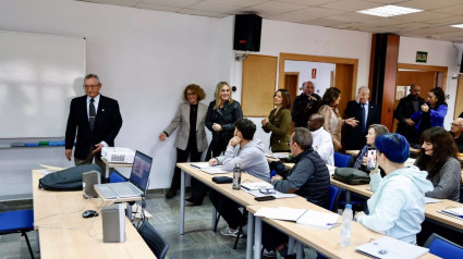 Visita de la alcaldesa de Granada, Marifrán Carazo, al Centro Municipal de Iniciativas Empresariales