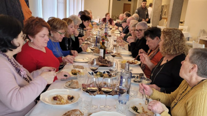 Las Guisanderas de Asturias degustan un buen cocido en el Restaurante Boa Vista de Viveiro