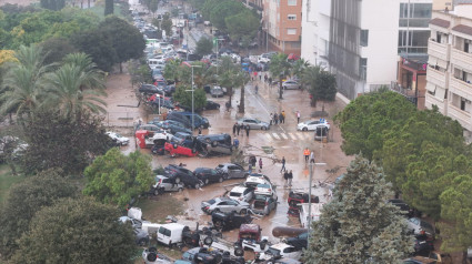 Una familia que vive en Catarroja sufre el paso de la DANA y lo que escuchan en casa días después les obliga a irse en plena noche: "Miedo"