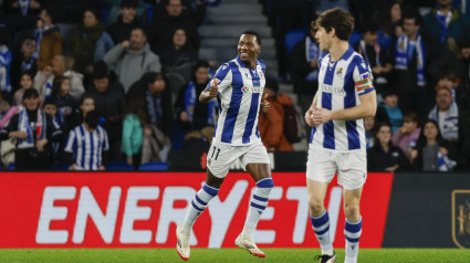 Becker celebra el gol de la Real Sociedad al Espanyol