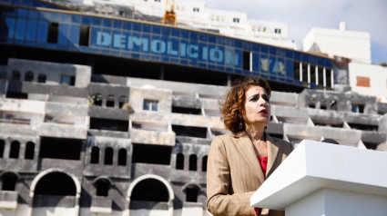 La vicepresidenta primera y ministra de Hacienda, María Jesús Montero, durante la rueda de prensa en Carboneras (Almería).POLITICA ANDALUCÍA ESPAÑA EUROPA ALMERÍA SOCIEDADEUROPA PRESS-MARIAN LEÓN