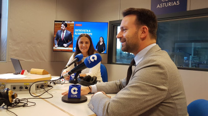 Álvaro Queipo en los estudios de COPE