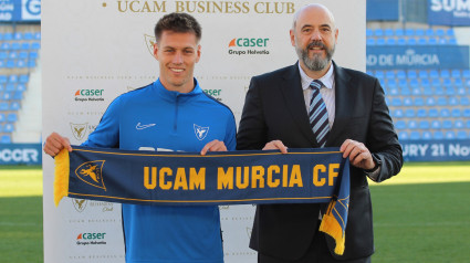 Booker, jugador de UCAM CF