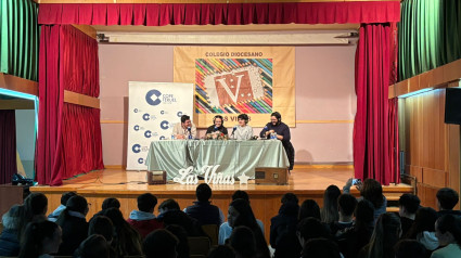 Los alumnos de 3º ESO de Las Viñas, protagonistas del Día de la Radio en COPE Teruel: "Te acompaña"