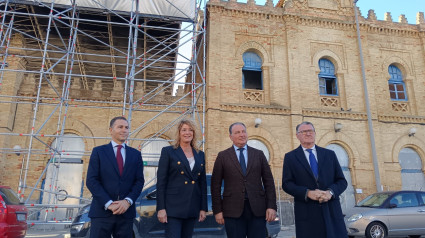 (Foto de ARCHIVO)La alcaldesa de Huelva, Pilar Miranda, y el presidente de la Diputación, David Toscano, junto al primer teniente de alcalde de Urbanismo del Ayuntamiento, Felipe Arias, y  el vicepresidente primero de la Diputación, José Manuel Zamora, en la estación.EUROPA PRESS22/11/2023