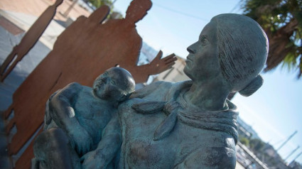 Escultura homenaje a la emigración en Vigo