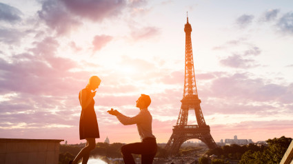 Pedida de matrimonio con la Torre Eiffel