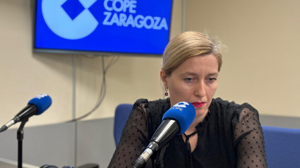 Alina Klochko en los estudios de COPE Zaragoza.