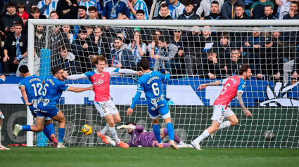 Calero marcó el gol que dio el triunfo al Espanyol en Mendizorroza.