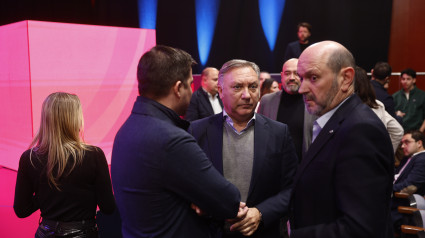 El presidente del CTA, Luis Medina Cantalejo, y el presidente de la RFEF, Rafael Louzán