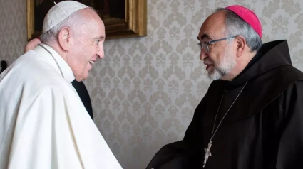 El Papa Francisco con monseñor Jesús Sanz Montes en 2021