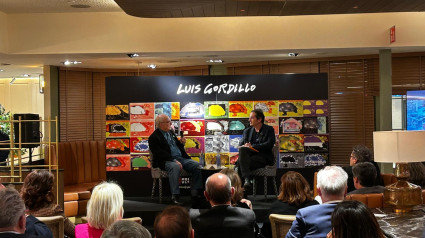 Acto de presentación de la obra de Luis Gordillo en El Corte Inglés.