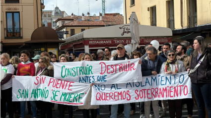 Protestas de la Asociación en Defensa del Soterramiento del Ferrocarril en Palencia