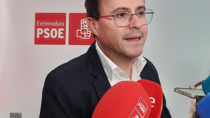 El secretario general del PSOE extremeño, Miguel Ángel Gallardo