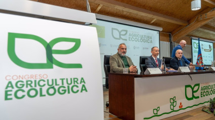 Congreso Cultivo EcológicoCartagena ha sido sede del II Congreso de Agricultura Ecológica de la Región, que ha congregado a más de 300 asistentes en un foro para compartir y analizar todos los avances científicos y tecnológicos de este sector que cuenta con un punto específico de atención en el municipio, según informaron fuentes del Ayuntamiento en un comunicado.ESPAÑA EUROPA MURCIA SOCIEDADAYUNTAMIENTO DE CARTAGENA