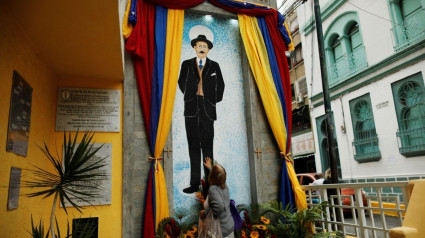 Imagen del venezolano José Gregorio Hernández que será proclamado santo