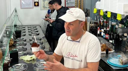 Sebatián Padrón, propietario de la 'Gelateria Artiginiale Padrón' de Roma