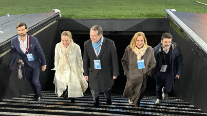 Abel Caballero visita Baláidos junto a Marian Mouriño, presidenta del Celta, en la despedida de la Grada de Gol